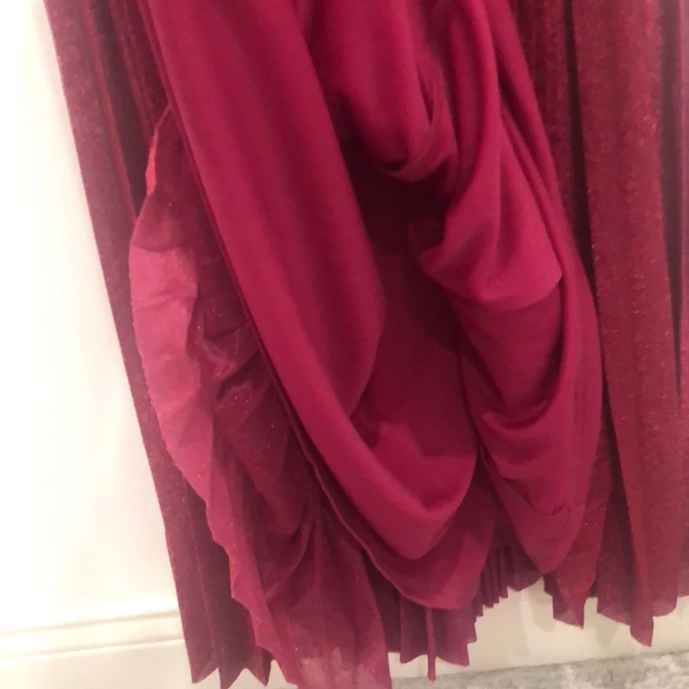 Lulu’s NWT Magenta Metallic Pleated Maxi 🔥 - Picture 10 of 12
